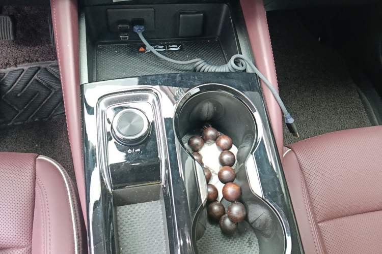 Used Buick Envision 2025 Encore Plus 28T Two-Wheel-Drive Platinum Edition Gear Lever
