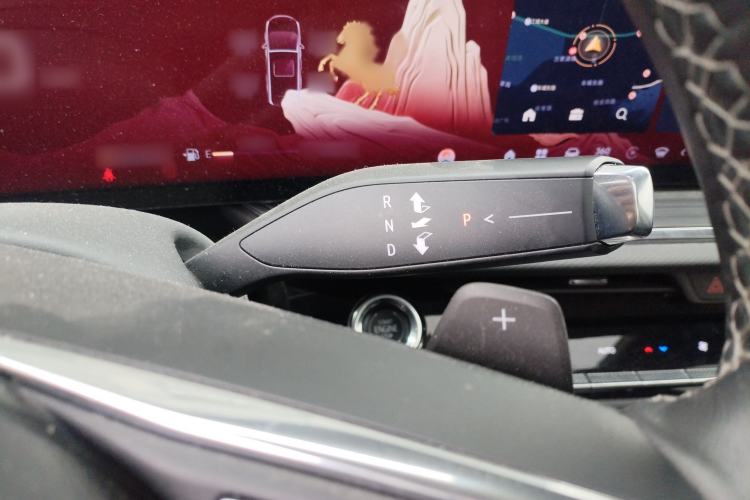 Used Buick Envision 2025 Encore Plus 28T Two-Wheel-Drive Platinum Edition Gear Lever