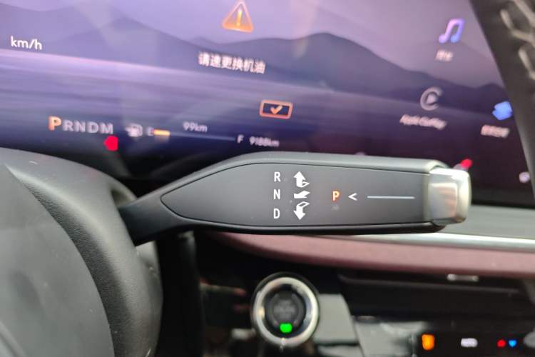 Used Buick Envision 2025 Encore Plus 28T Two-Wheel-Drive Platinum Edition Gear Lever