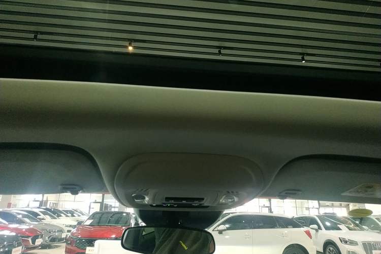 Used Buick Envision 2025 25T Entry-Grade Platinum Edition Headliner