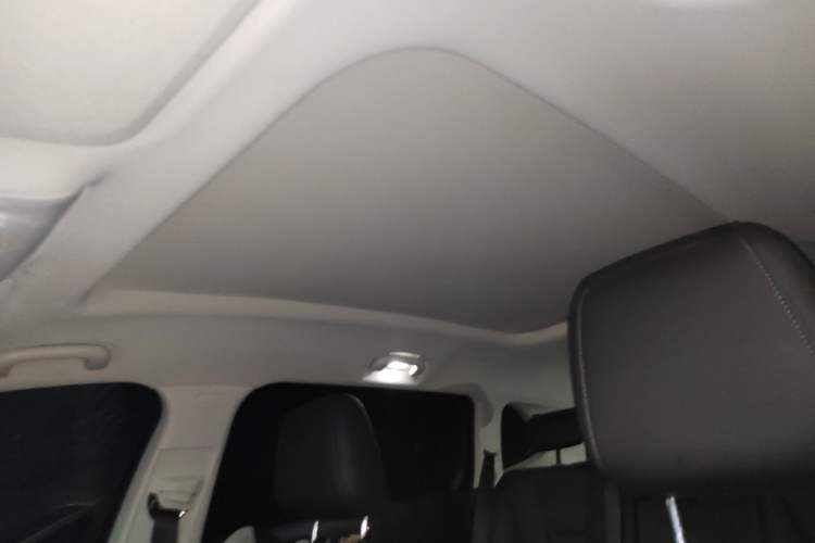 Used Buick Envision 2025 Encore Plus 28T Two-Wheel-Drive Platinum Edition Headliner
