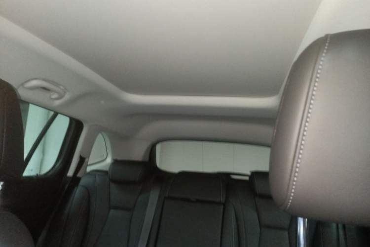 Used Buick Envision 2025 Encore Plus 28T Two-Wheel-Drive Platinum Edition Headliner