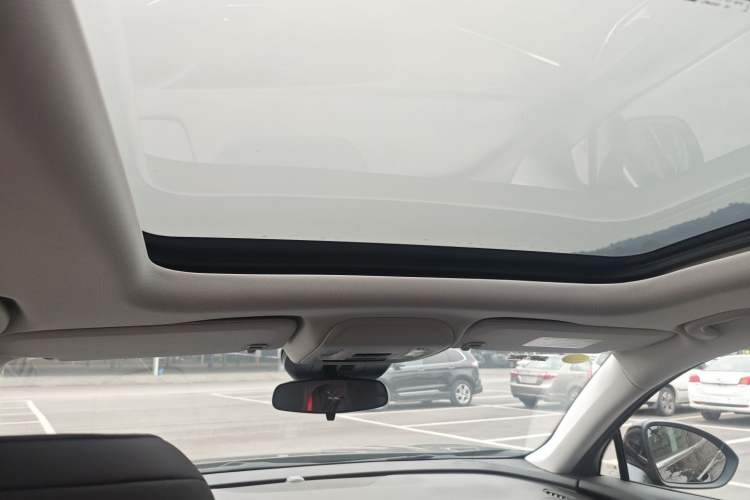 Used Buick Envision 2025 25T Entry-Grade Platinum Edition Headliner