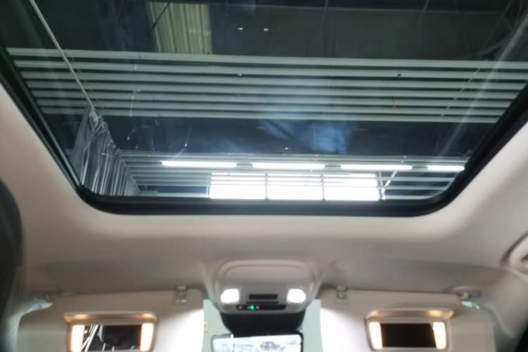 Used Buick Envision 2025 Encore Plus 28T Two-Wheel-Drive Platinum Edition Headliner
