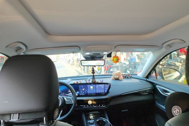 Used Buick Envision 2025 Encore Plus 28T Two-Wheel-Drive Platinum Edition Headliner