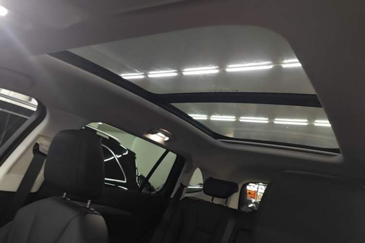 Used Buick Envision 2025 Encore Plus 28T Two-Wheel-Drive Platinum Edition Headliner