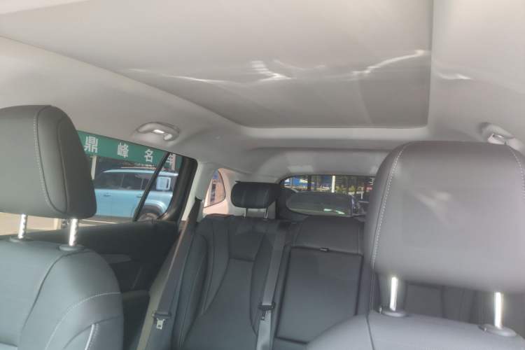 Used Buick Envision 2025 Encore Plus 28T Two-Wheel-Drive Platinum Edition Headliner