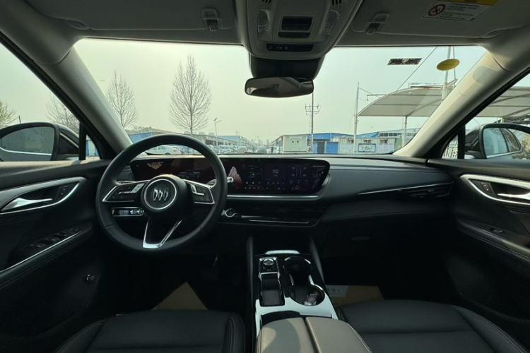 Used Buick Envision 2025 25T Entry-Grade Platinum Edition Interior 1