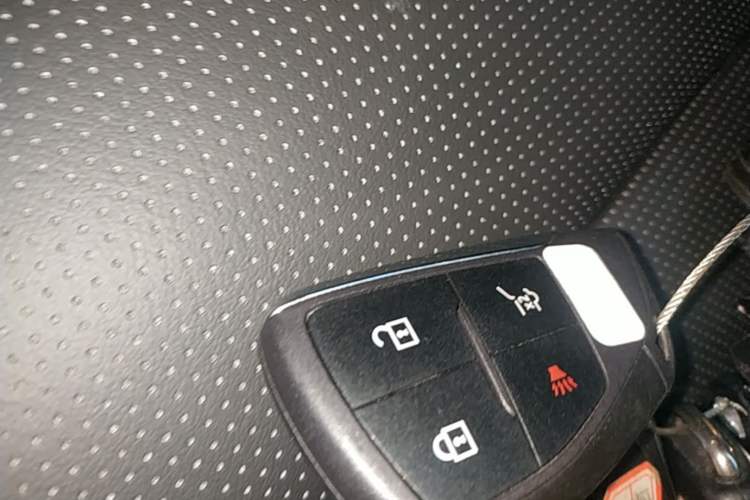 Used Buick Envision 2025 25T Entry-Grade Platinum Edition Interior 1