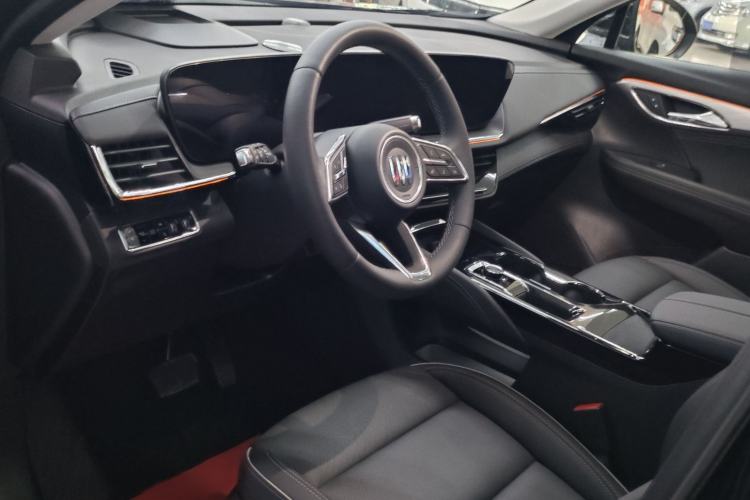 Used Buick Envision 2025 Encore Plus 28T Two-Wheel-Drive Platinum Edition Interior 1