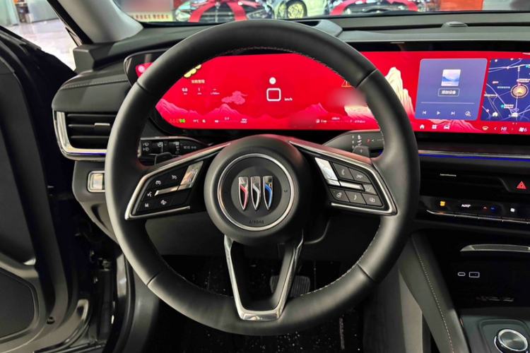 Used Buick Envision 2025 Encore Plus 28T Two-Wheel-Drive Platinum Edition Interior 2