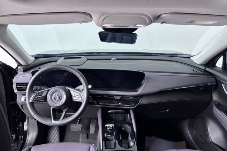 Used Buick Envision 2025 Encore Plus 28T Two-Wheel-Drive Platinum Edition Interior 3