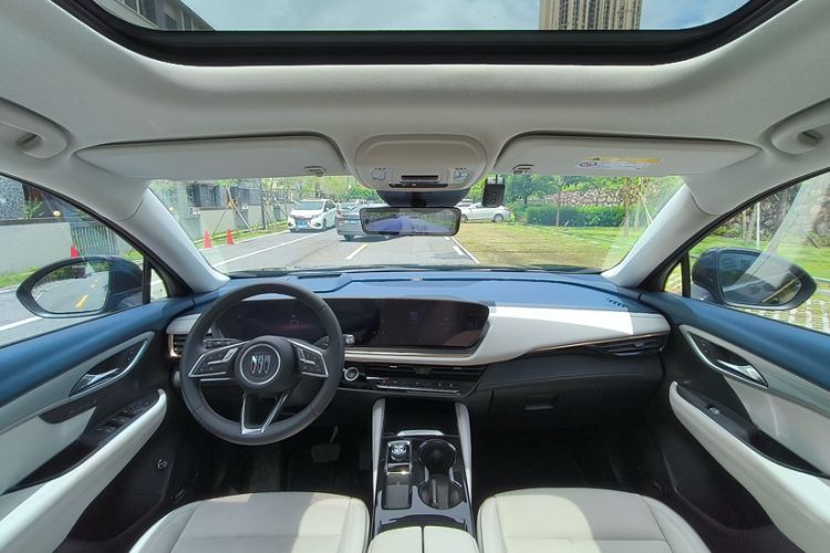 Used Buick Envision 2025 Encore Plus Four-Wheel Drive Avenir Interior 3