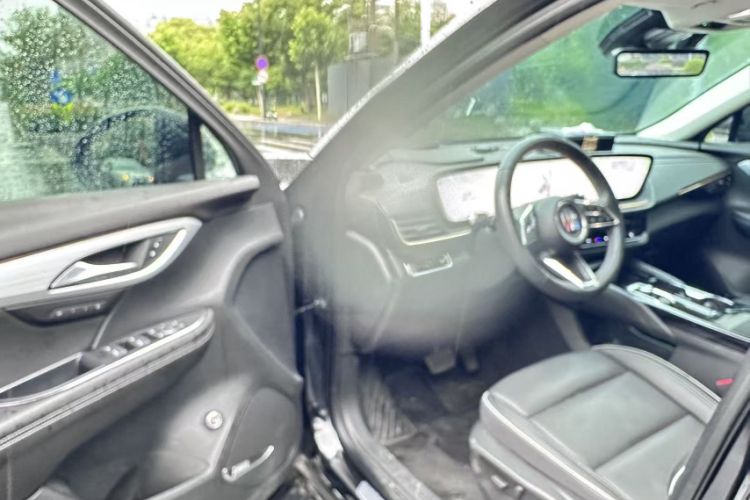 Used Buick Envision 2025 Encore Plus Four-Wheel Drive Avenir Interior 6