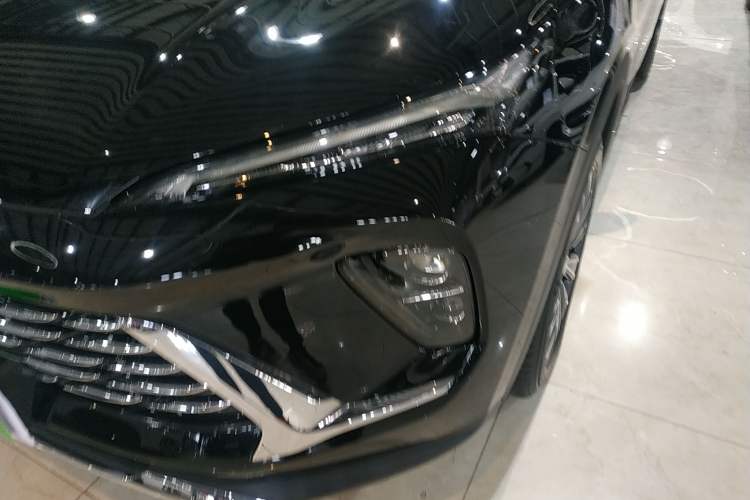 Used Buick Envision 2025 25T Entry-Grade Platinum Edition Left Front Headlight