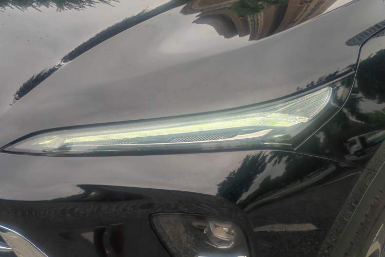 Used Buick Envision 2025 25T Entry-Grade Platinum Edition Left Front Headlight