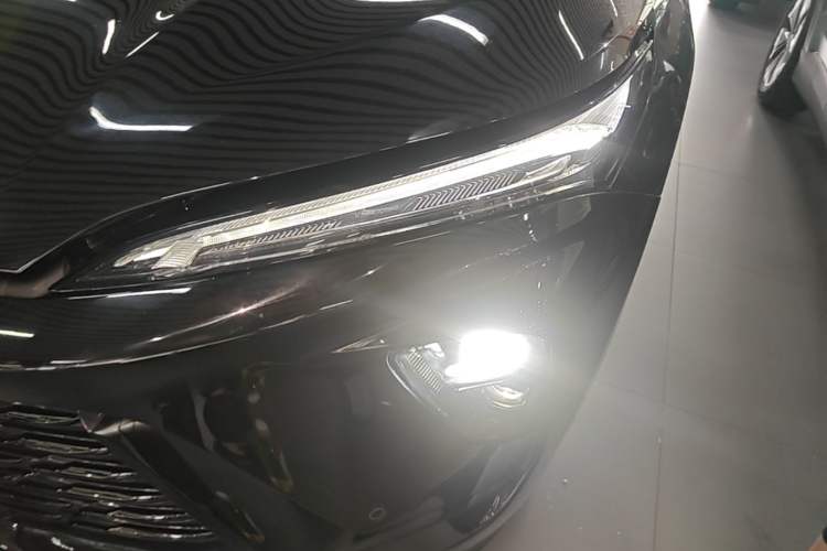 Used Buick Envision 2025 Encore Plus 28T Two-Wheel-Drive Platinum Edition Left Front Headlight