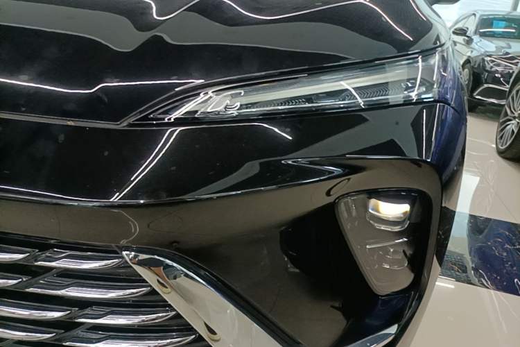 Used Buick Envision 2025 25T Entry-Grade Platinum Edition Left Front Headlight