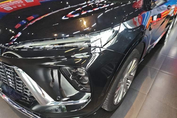 Used Buick Envision 2025 Encore Plus Four-Wheel Drive Avenir Left Front Headlight