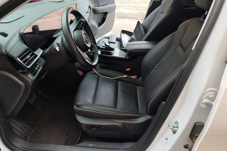 Used Buick Envision 2025 Encore Plus 28T Two-Wheel-Drive Platinum Edition Left Front Seat
