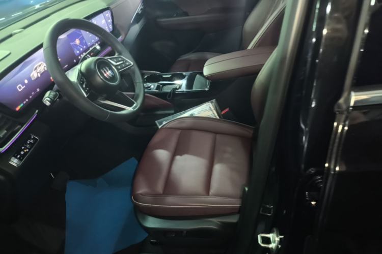 Used Buick Envision 2025 Encore Plus 28T Two-Wheel-Drive Platinum Edition Left Front Seat