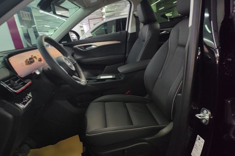 Used Buick Envision 2025 Encore Plus 28T Two-Wheel-Drive Platinum Edition Left Front Seat