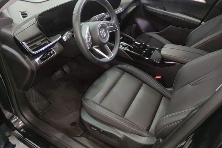 Used Buick Envision 2025 25T Entry-Grade Platinum Edition Left Front Seat