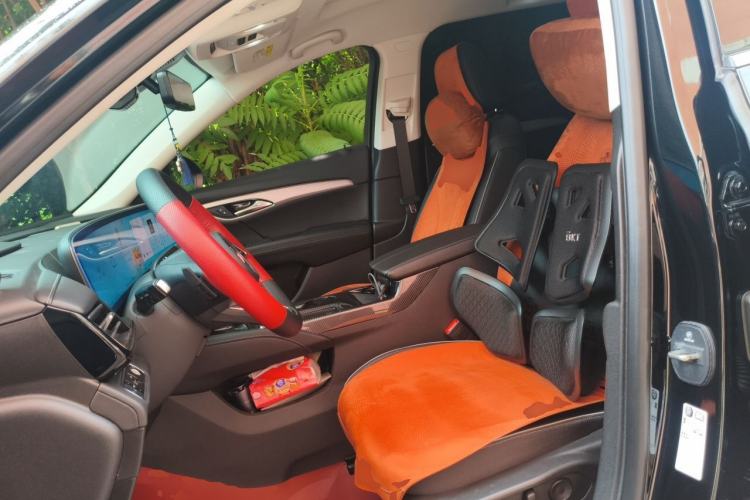 Used Buick Envision 2025 Encore Plus Four-Wheel Drive Avenir Left Front Seat