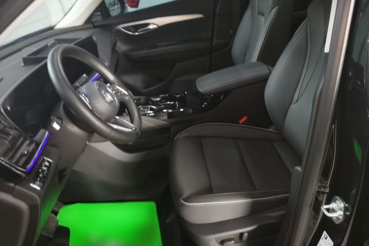 Used Buick Envision 2025 Encore Plus 28T Two-Wheel-Drive Platinum Edition Left Front Seat
