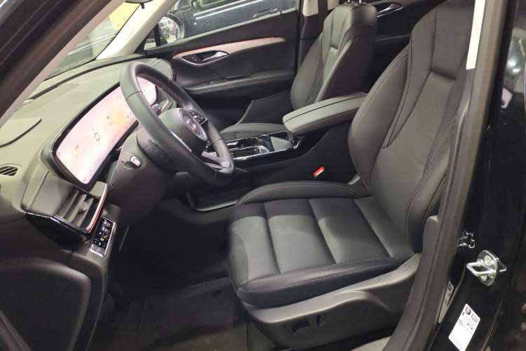 Used Buick Envision 2025 25T Entry-Grade Platinum Edition Left Front Seat