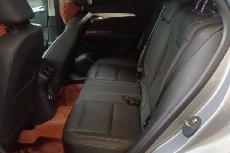 Used Buick Envision 2025 25T Entry-Grade Platinum Edition Left Rear Seat