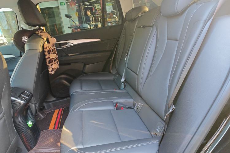 Used Buick Envision 2025 Encore Plus 28T Two-Wheel-Drive Platinum Edition Left Rear Seat