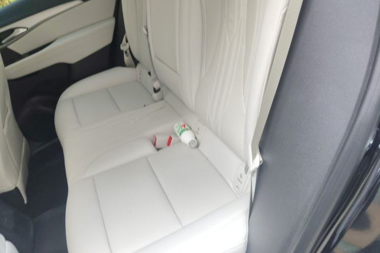 Used Buick Envision 2025 Encore Plus Four-Wheel Drive Avenir Left Rear Seat