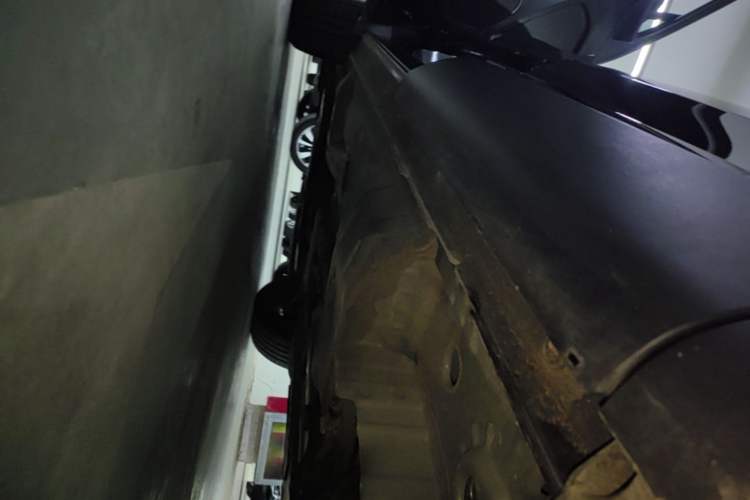 Used Buick Envision 2025 Encore Plus 28T Two-Wheel-Drive Platinum Edition Left Side Sill