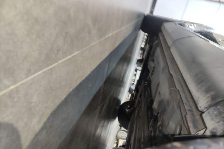 Used Buick Envision 2025 25T Entry-Grade Platinum Edition Left Side Sill