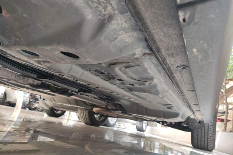 Used Buick Envision 2025 Encore Plus 28T Two-Wheel-Drive Platinum Edition Left Side Sill