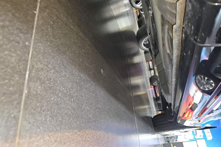 Used Buick Envision 2025 Encore Plus Four-Wheel Drive Avenir Left Side Sill
