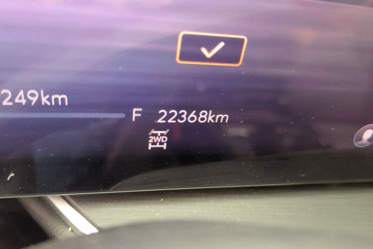 Used Buick Envision 2025 Encore Plus 28T All-Wheel-Drive Platinum Edition Odometer Close Up