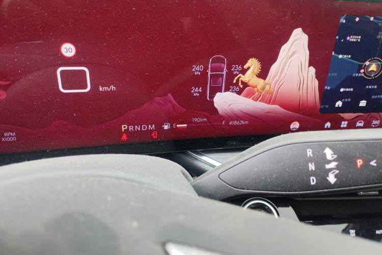Used Buick Envision 2025 Encore Plus 28T Two-Wheel-Drive Platinum Edition Odometer Close Up