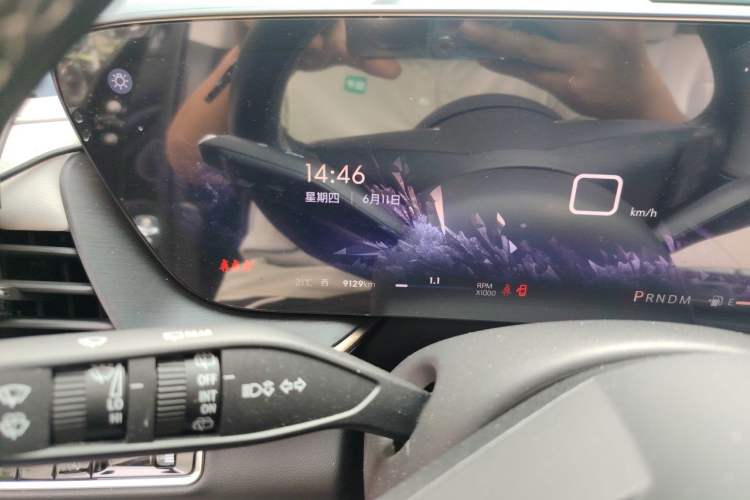 Used Buick Envision 2025 Encore Plus Four-Wheel Drive Avenir Odometer Close Up