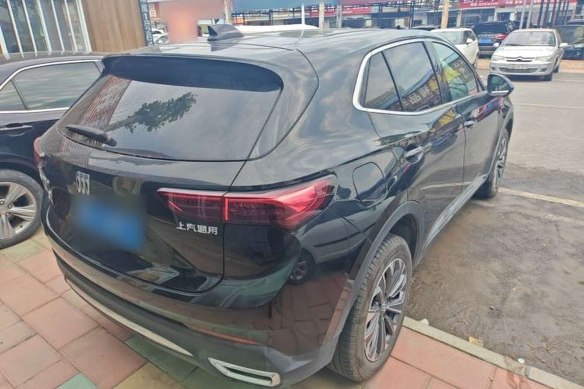 Used Buick Envision 2025 25T Entry-Grade Platinum Edition Rear Right 45 Deg