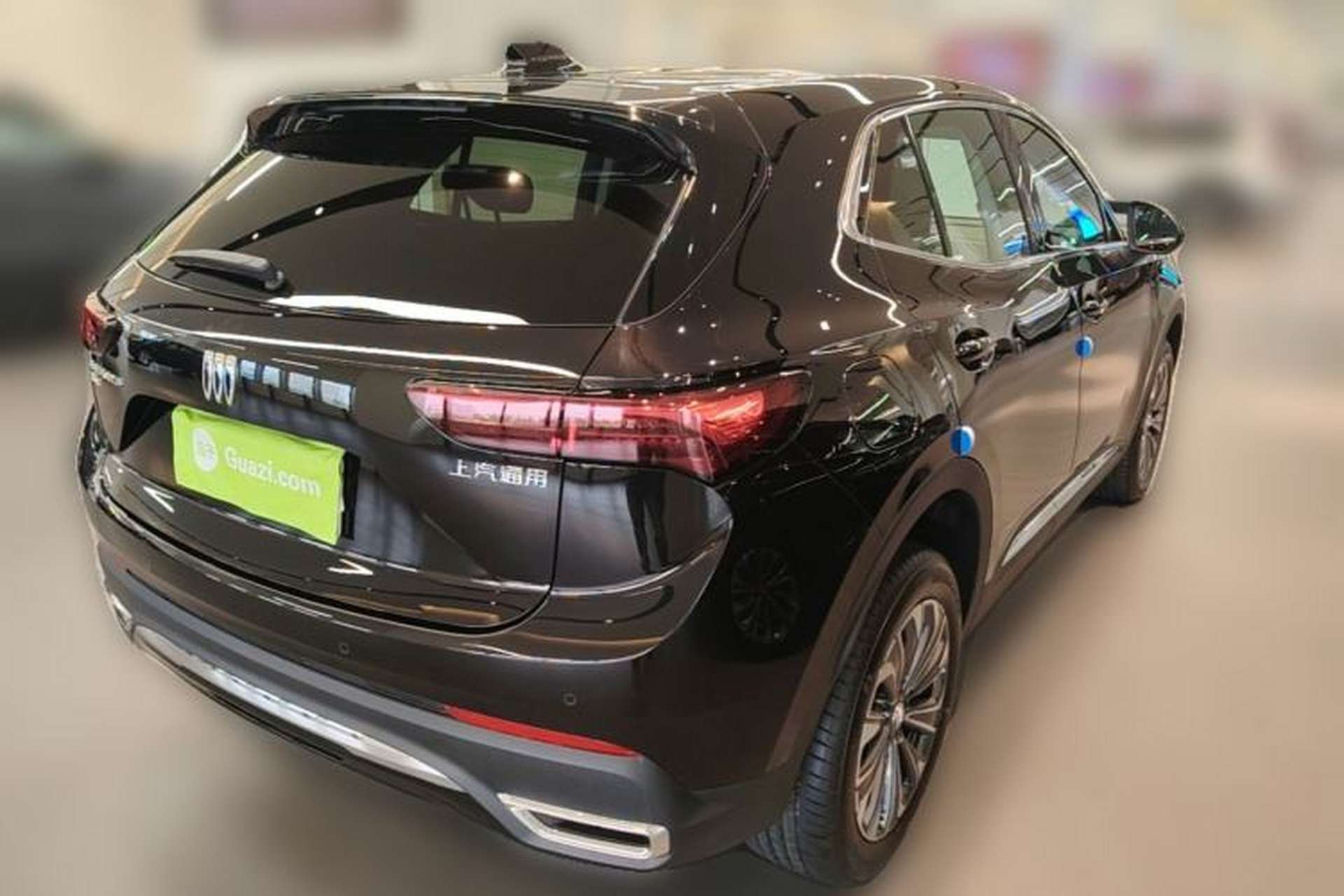 Used Buick Envision 2025 25T Platinum Edition Rear Right 45 Deg