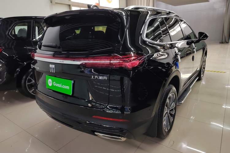 Used Buick Envision 2025 Encore Plus 28T Two-Wheel-Drive Platinum Edition Rear Right 45 Deg