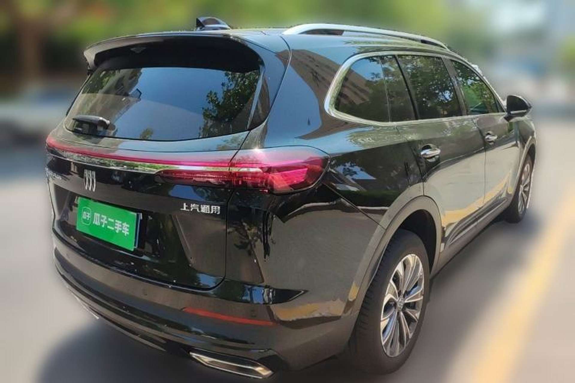 Used Buick Envision 2025 Encore Plus 28T Two-Wheel-Drive Platinum Edition Rear Right 45 Deg