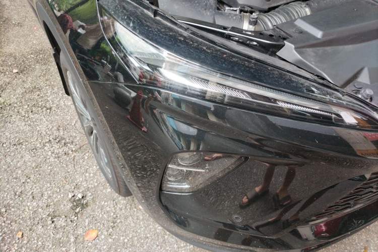 Used Buick Envision 2025 Encore Plus 28T Two-Wheel-Drive Platinum Edition Right Front Headlight