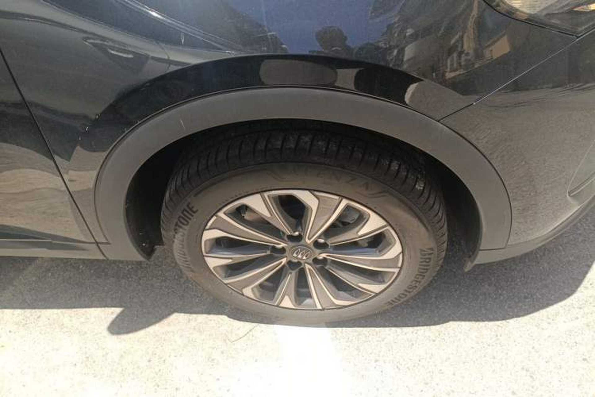 Used Buick Envision 2025 Encore Plus 28T Two-Wheel-Drive Platinum Edition Right Front Wheel Hub