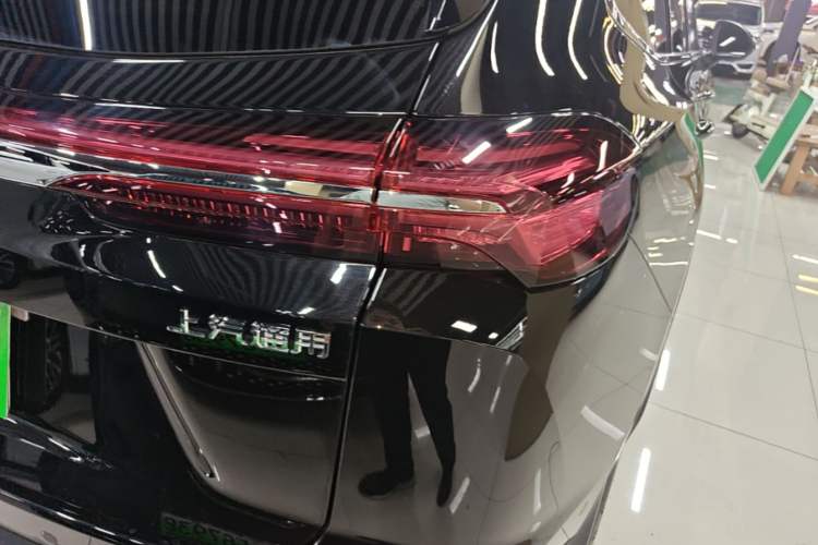 Used Buick Envision 2025 Encore Plus 28T Two-Wheel-Drive Platinum Edition Right Rear Taillight