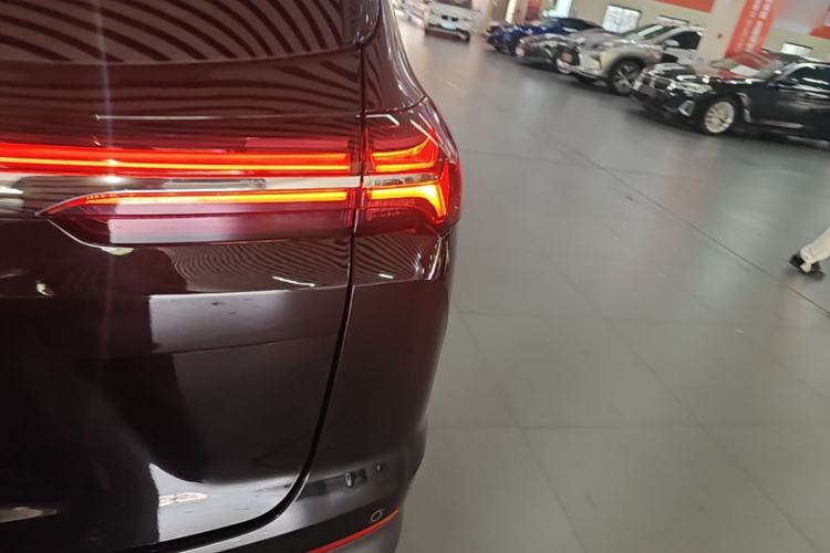 Used Buick Envision 2025 Encore Plus 28T Two-Wheel-Drive Platinum Edition Right Rear Taillight