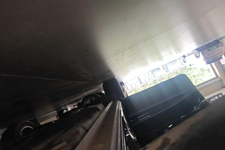 Used Buick Envision 2025 Encore Plus 28T Two-Wheel-Drive Platinum Edition Right Side Sill