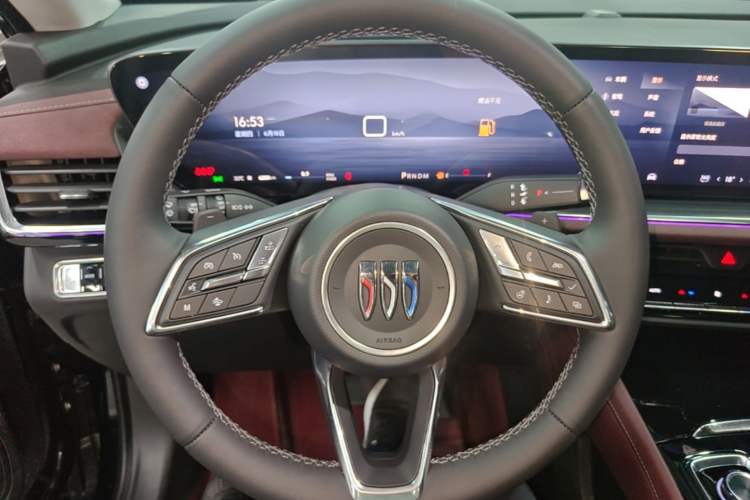 Used Buick Envision 2025 Encore Plus 28T Two-Wheel-Drive Platinum Edition Steering Wheel